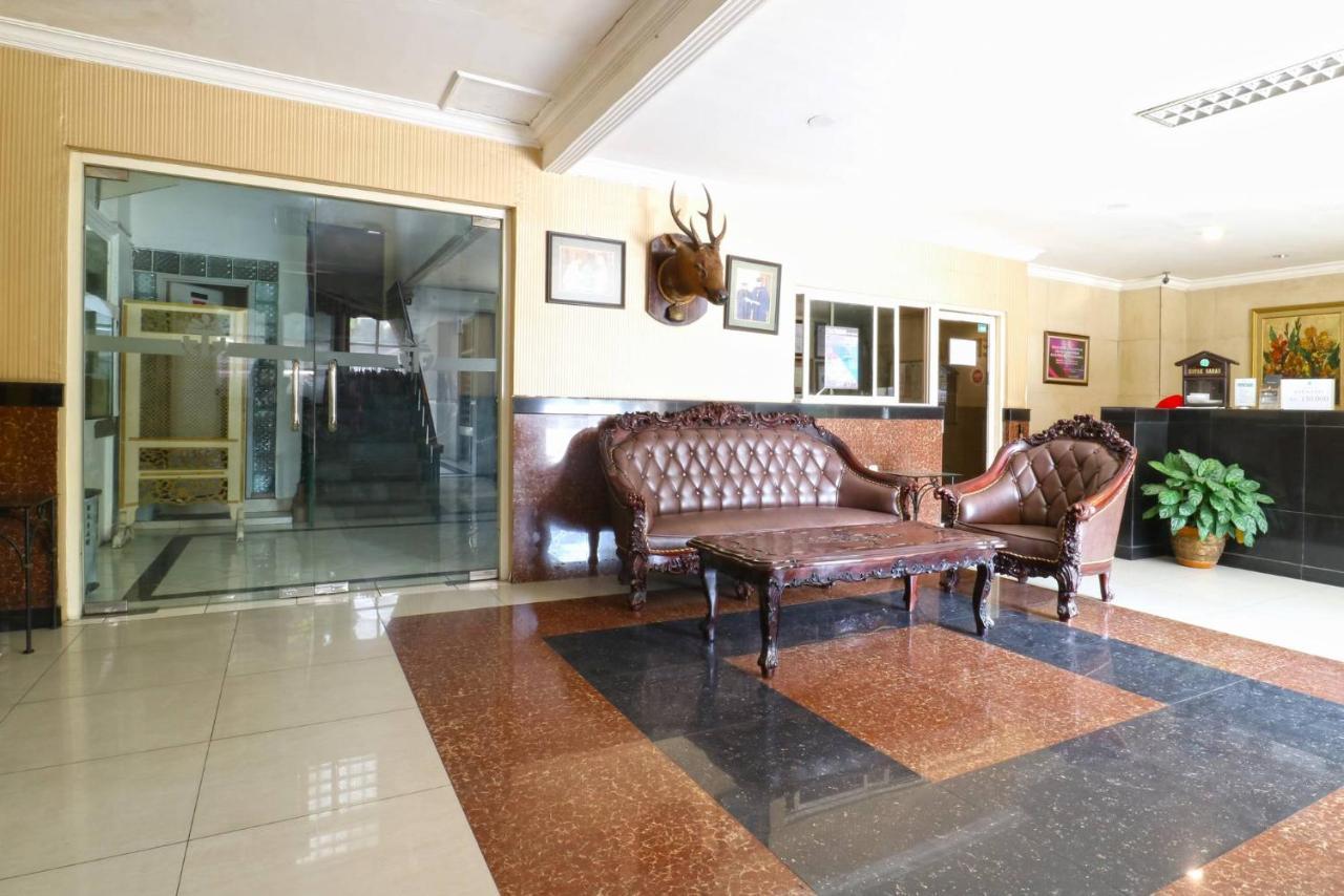 Hotel Tanjung Surabaya Exterior photo