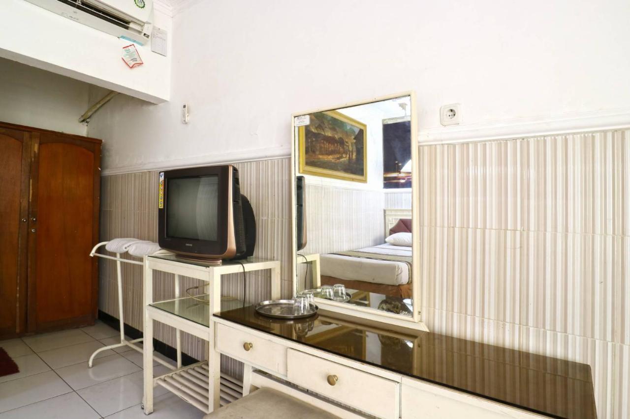 Hotel Tanjung Surabaya Exterior photo