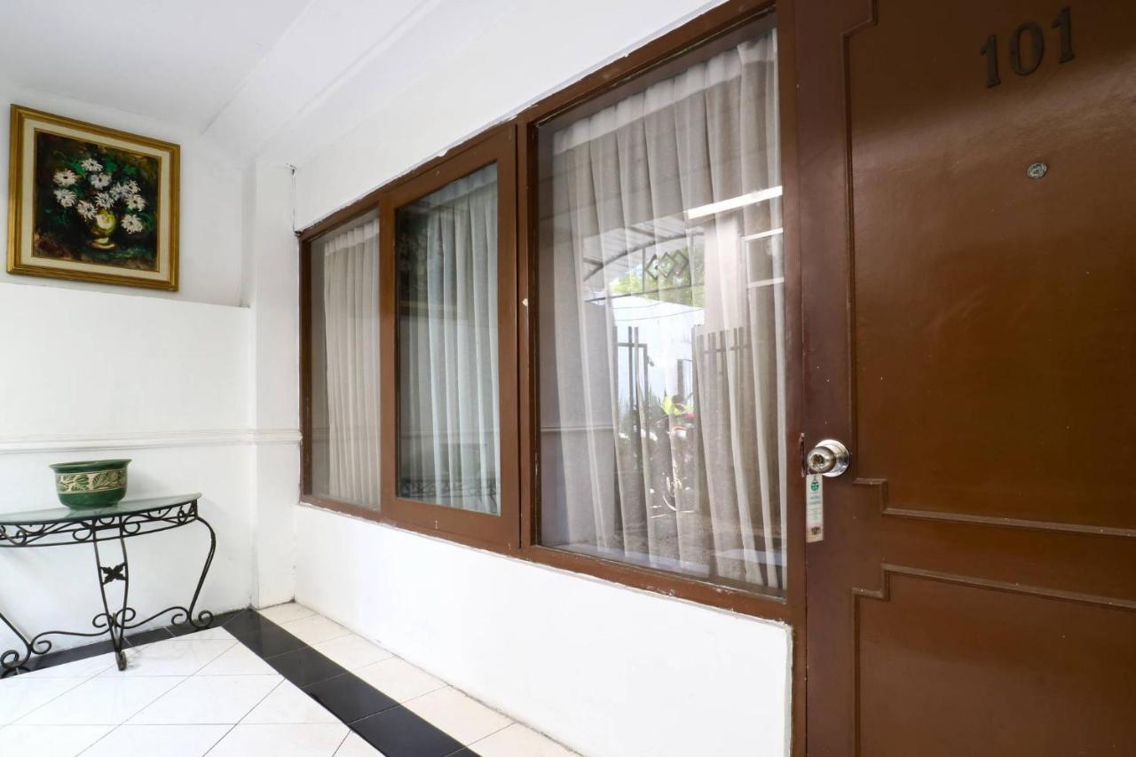 Hotel Tanjung Surabaya Exterior photo