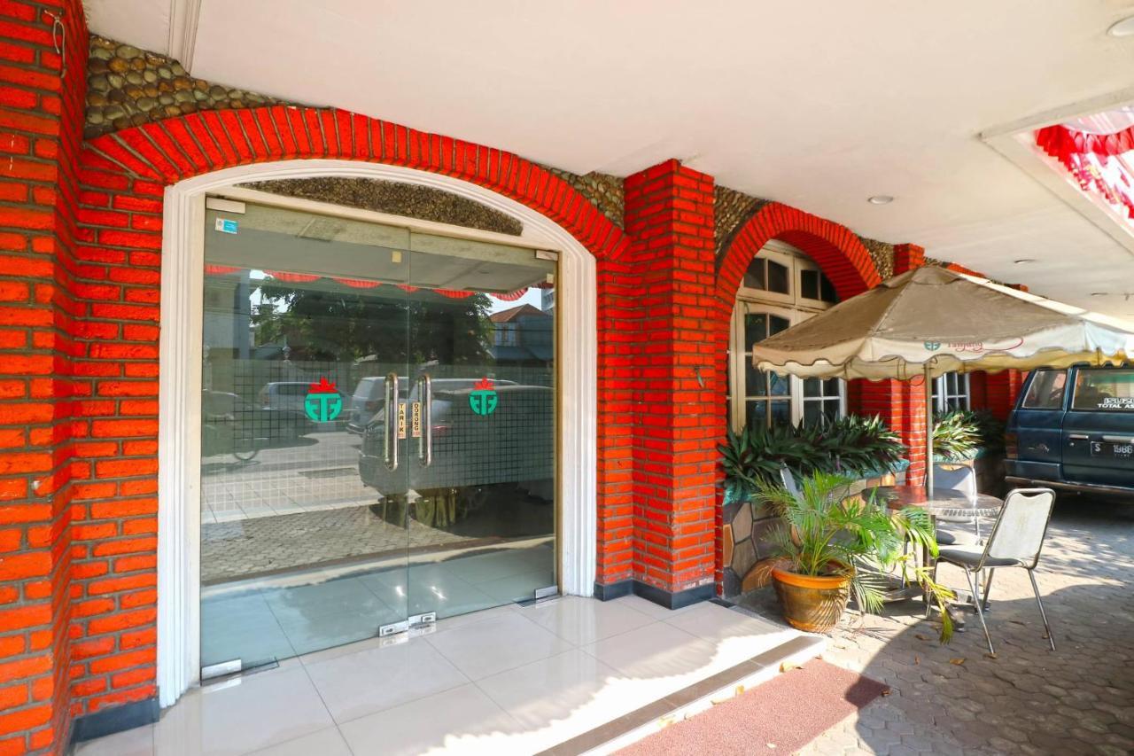 Hotel Tanjung Surabaya Exterior photo